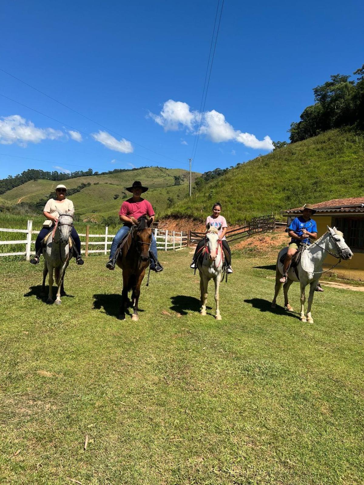 Pousada Rural E Pesqueiro Chale Da Serra Conceição da Ibitipoca Eksteriør bilde